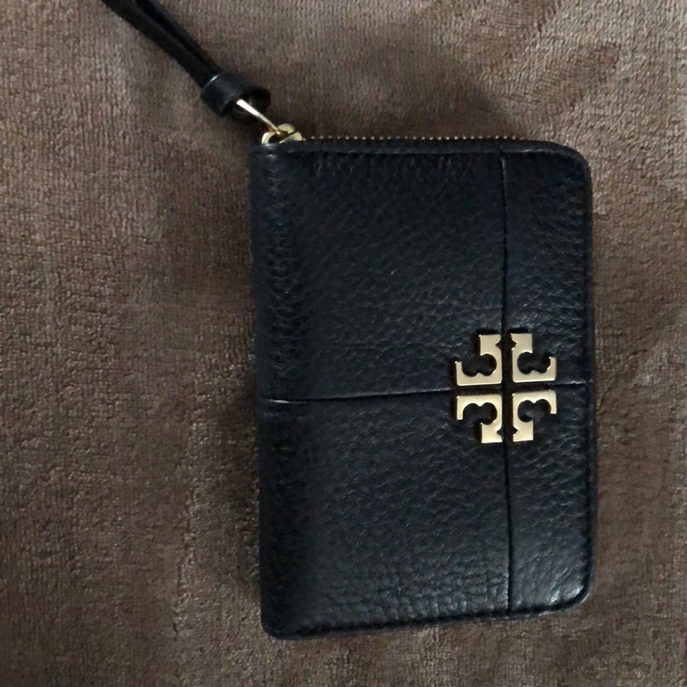 Authentic Tory Burch ZIP Wallet